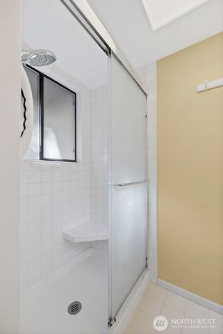 7861 NE University Point Circle NE, Bremerton, WA 98311