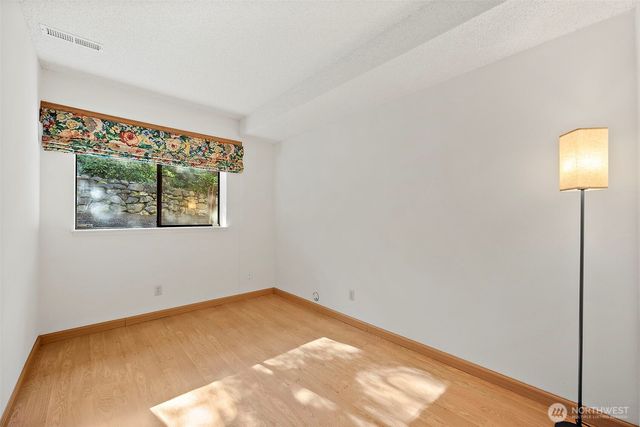 7861 NE University Point Circle NE, Bremerton, WA 98311