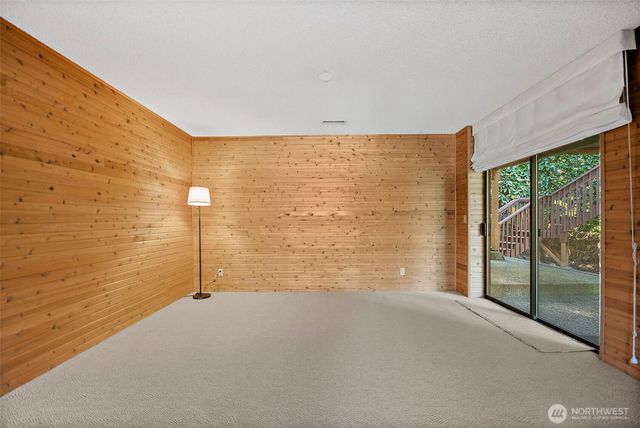 7861 NE University Point Circle NE, Bremerton, WA 98311