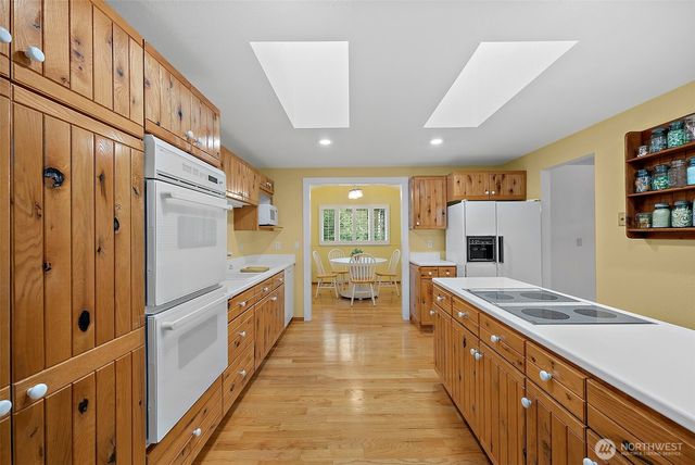 7861 NE University Point Circle NE, Bremerton, WA 98311