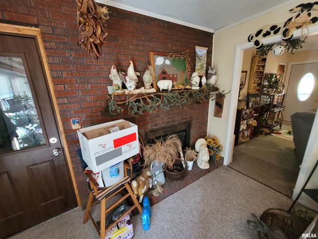 1133 W Boone Street, Salem, IL 62881