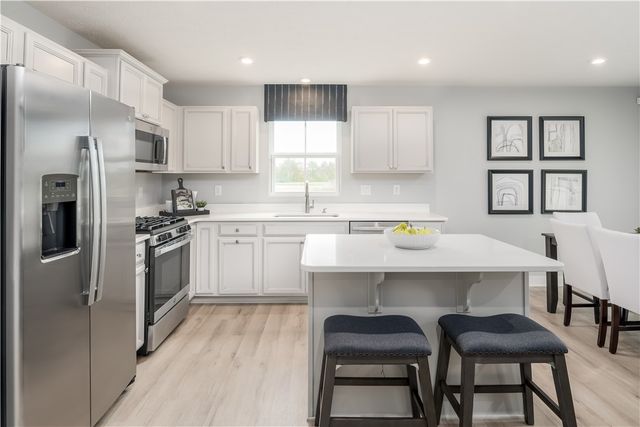 468 Clubhouse Drive, Rostraver, PA 15012