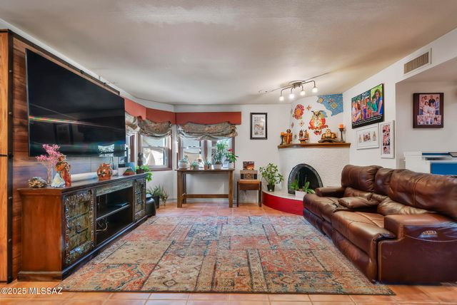 2302 Circulo De Anza, Tubac, AZ 85646