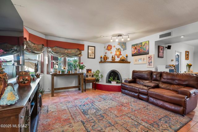 2302 Circulo De Anza, Tubac, AZ 85646