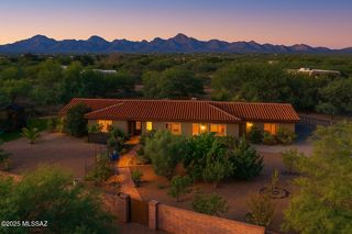 2302 Circulo De Anza, Tubac, AZ 85646