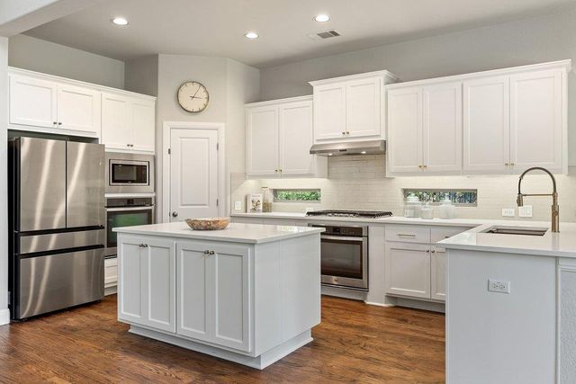 17612 Wildrye DR, Austin, TX 78738