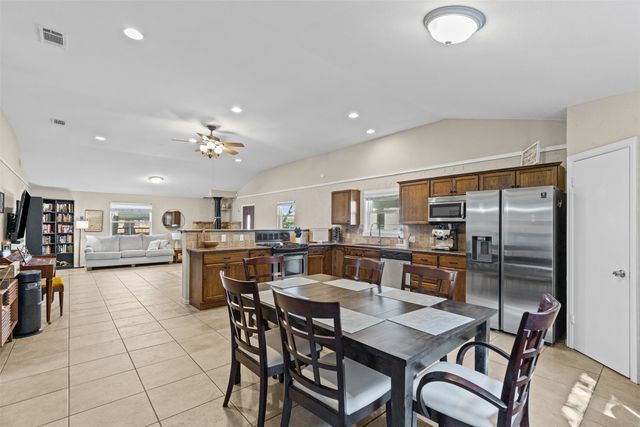 5117 Curzon Avenue, Fort Worth, TX 76107