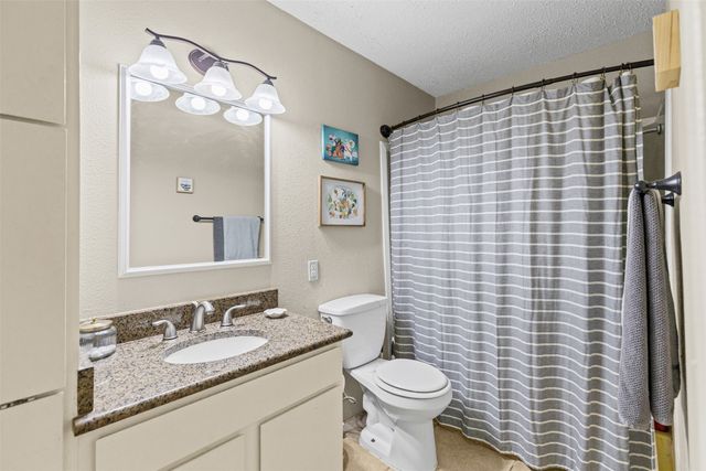 5117 Curzon Avenue, Fort Worth, TX 76107