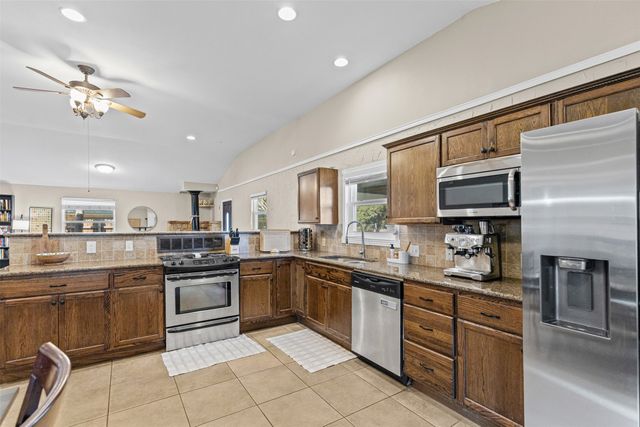 5117 Curzon Avenue, Fort Worth, TX 76107
