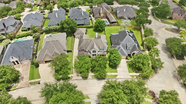 3306 Dancing Creek Lane, Missouri City, TX 77459