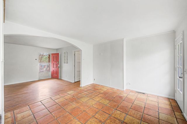 5205 Greenleaf Dr, Nashville, TN 37211