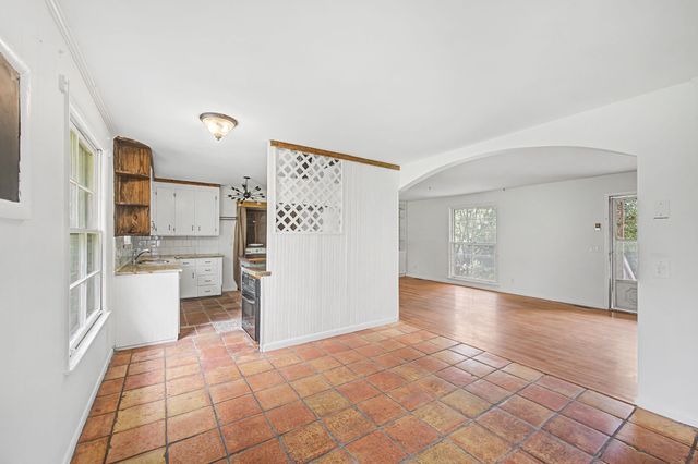 5205 Greenleaf Dr, Nashville, TN 37211