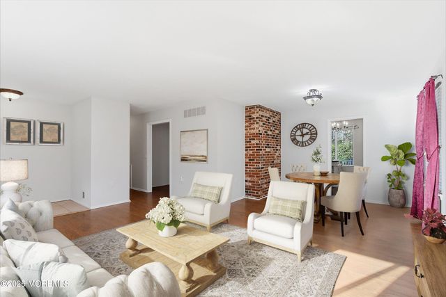 110 Lavenham Court, Toms River, NJ 08755