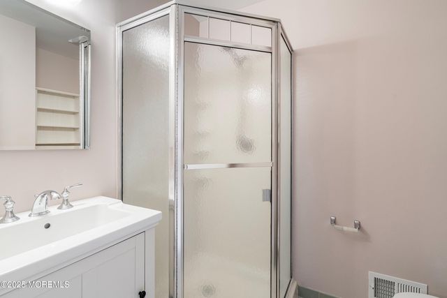 110 Lavenham Court, Toms River, NJ 08755