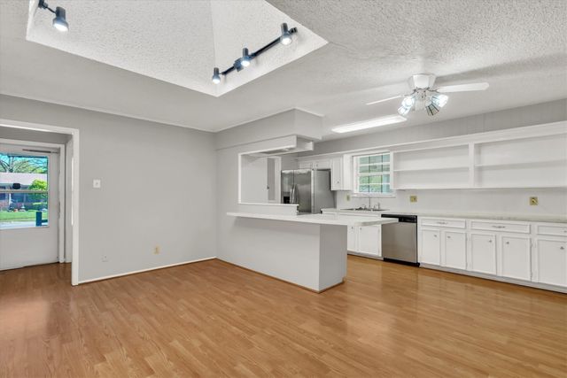 2715 Whitson Way, Mesquite, TX 75150