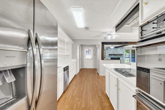 2715 Whitson Way, Mesquite, TX 75150