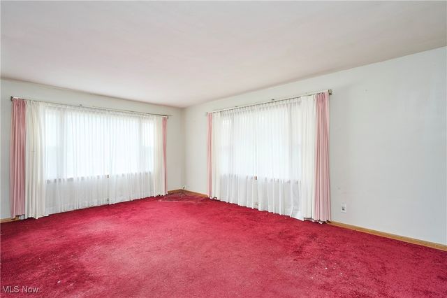 2941 Sweitzer Road, Uniontown, OH 44685