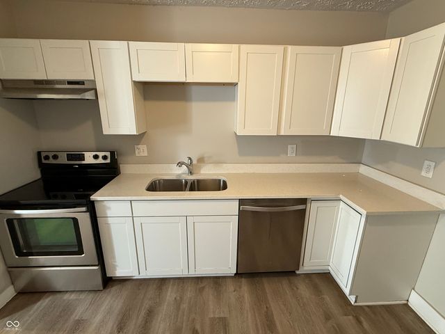 3449 Boulevard Place, Indianapolis, IN 46208
