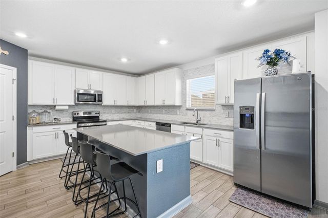 800 HITCH LOOP, St Cloud, FL 34772