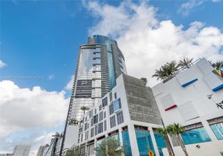 851 NE 1st Ave 2405, Miami, FL 33132