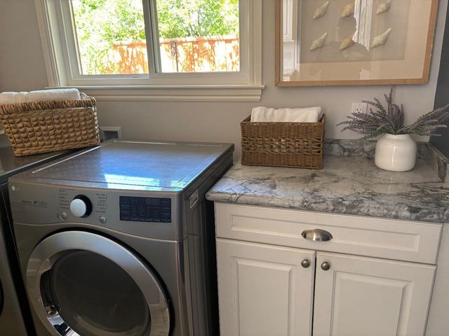 2355 Louis Road, Palo Alto, CA 94303