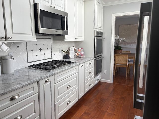 2355 Louis Road, Palo Alto, CA 94303