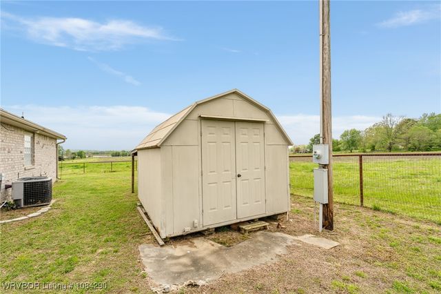 107127 S 4660 Road, Sallisaw, OK 74955