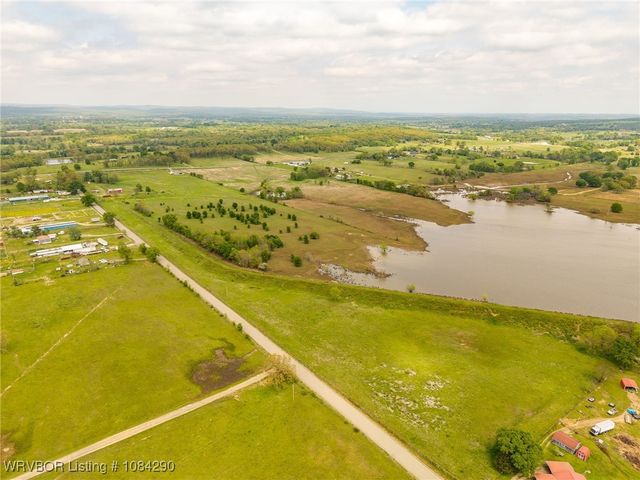 107127 S 4660 Road, Sallisaw, OK 74955