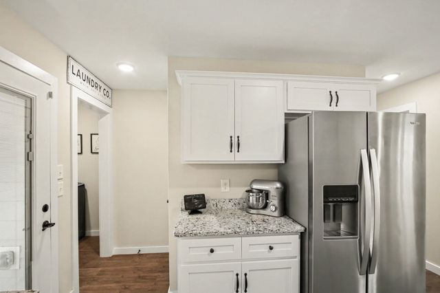 215 Emmett Dr, White House, TN 37188