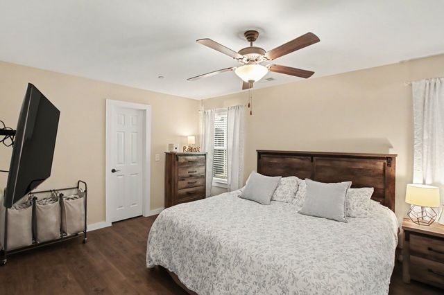 215 Emmett Dr, White House, TN 37188