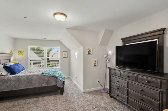 215 Emmett Dr, White House, TN 37188