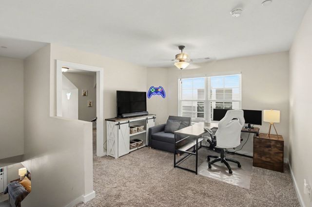 215 Emmett Dr, White House, TN 37188