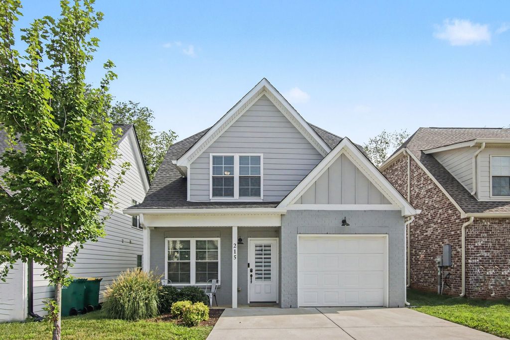215 Emmett Dr, White House, TN 37188