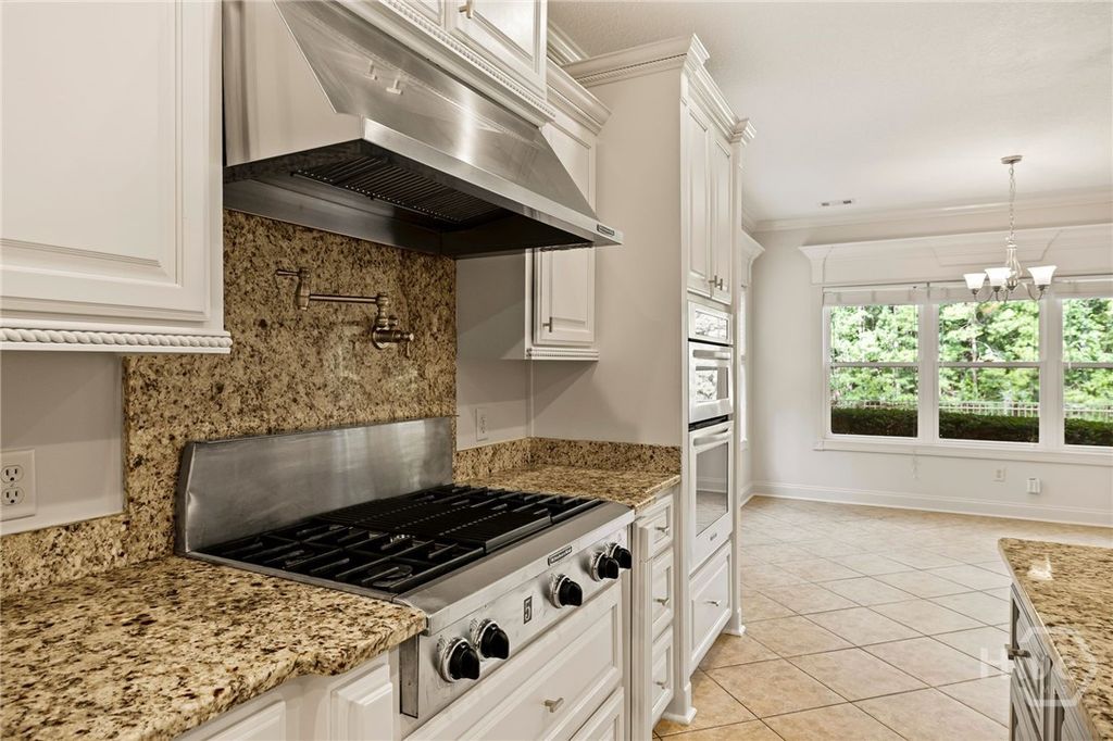Image 14 of property listing at 65 Woodchuck Hill Road, Savannah, GA 31405