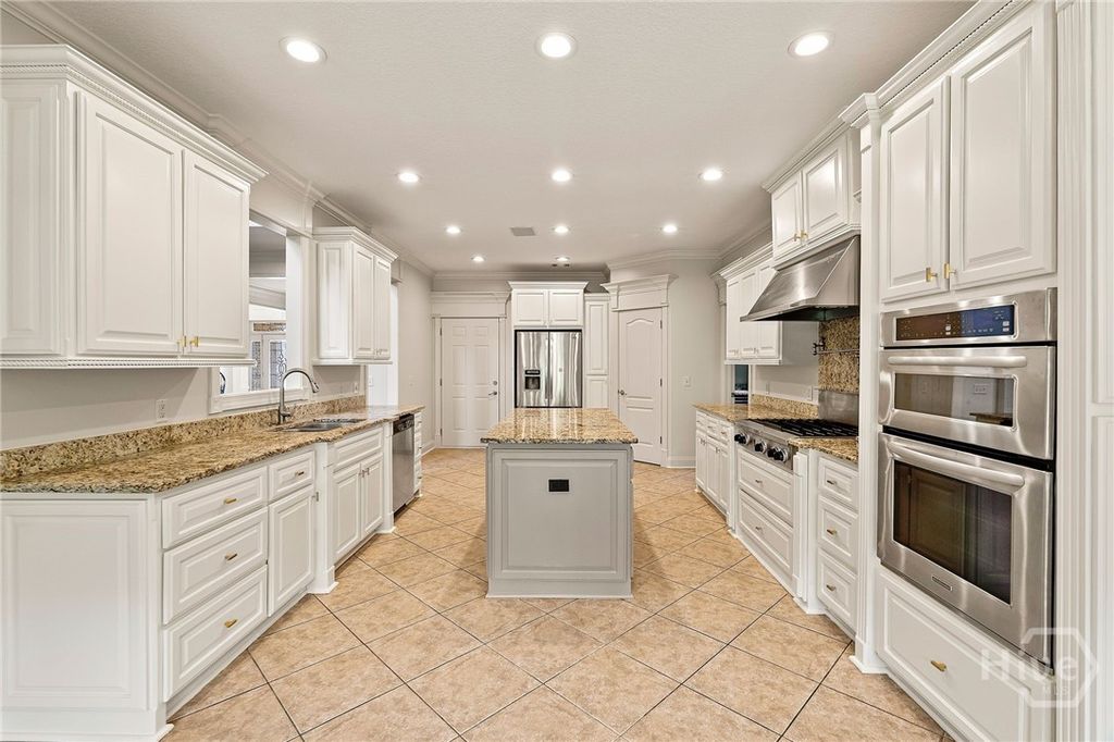 Image 19 of property listing at 65 Woodchuck Hill Road, Savannah, GA 31405