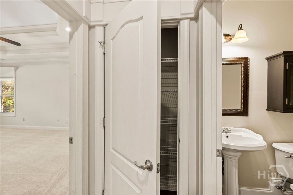 Image 21 of property listing at 65 Woodchuck Hill Road, Savannah, GA 31405