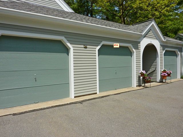 14 Dogwood Drive, Nashua, NH 03062