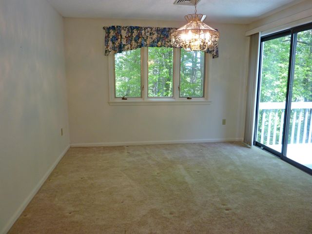 14 Dogwood Drive, Nashua, NH 03062