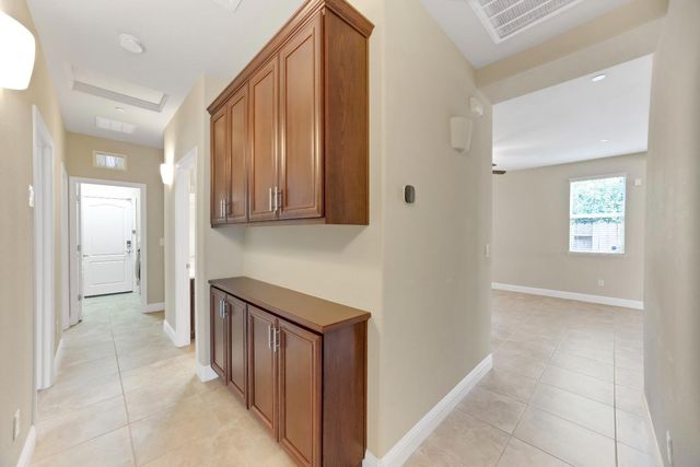 3113 Lennon Dr, Roseville, CA 95661