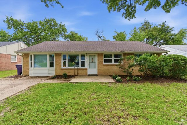 2038 College View, Manhattan, KS 66502