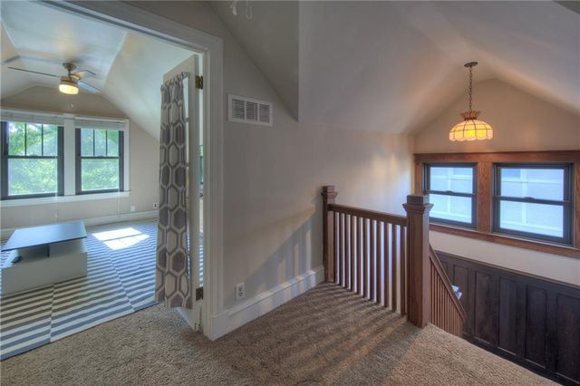 3015 Campbell Street, Kansas City, MO 64109
