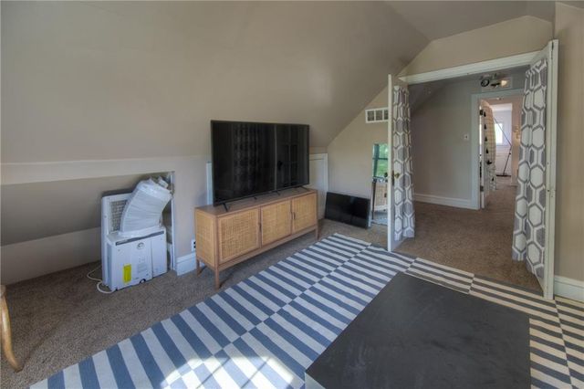 3015 Campbell Street, Kansas City, MO 64109