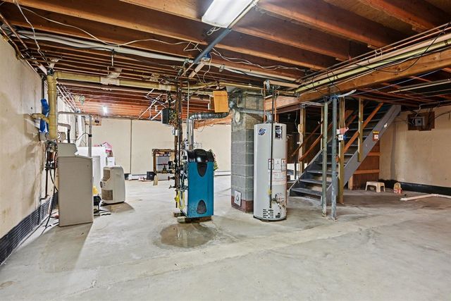 121 Hazen Street, Paw Paw, MI 49079