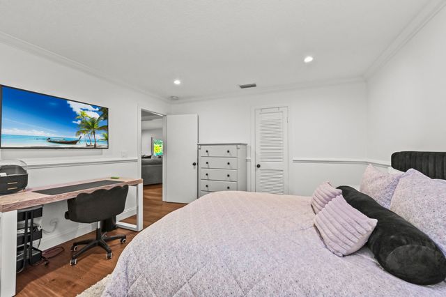 220 Walton Heath Drive, Atlantis, FL 33462