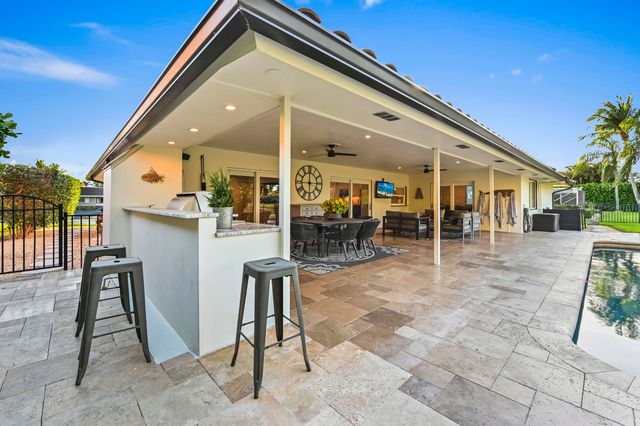 220 Walton Heath Drive, Atlantis, FL 33462