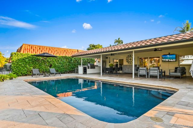 220 Walton Heath Drive, Atlantis, FL 33462