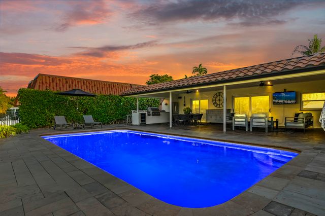 220 Walton Heath Drive, Atlantis, FL 33462