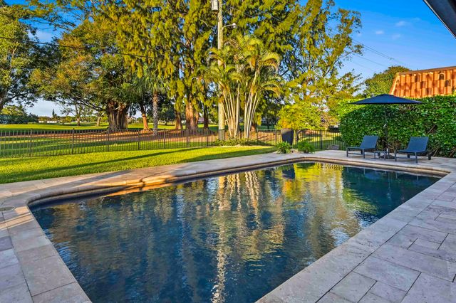 220 Walton Heath Drive, Atlantis, FL 33462