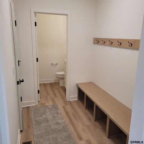 6515 S 199 Avenue, Gretna, NE 68135