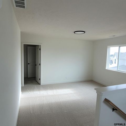 6515 S 199 Avenue, Gretna, NE 68135